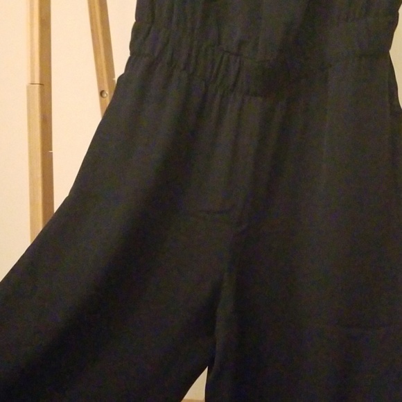 Jumpsuit - Picture 6 of 8